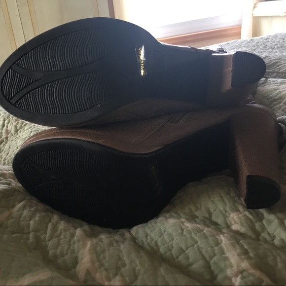 NWOT faux leather lace up boots - Picture 2 of 3