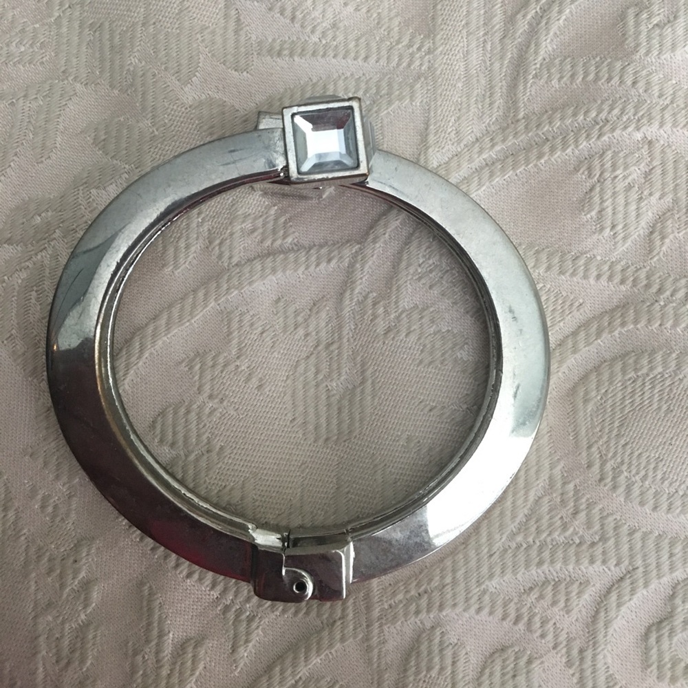 Bracelet - Picture 2 of 7