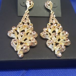 Chandelier earrings