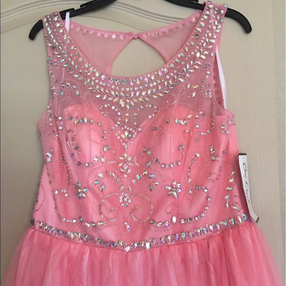 Gorgeous, formal dress