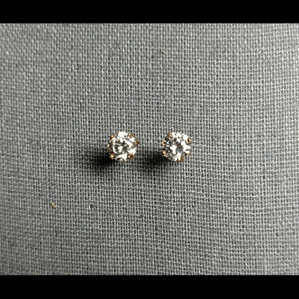 14k gold cz stud earrings