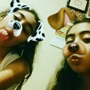 Meet your Posher, Cinthia