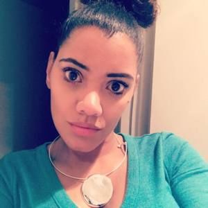 Meet your Posher, Dee dee