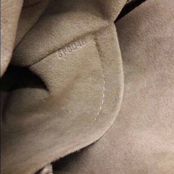 Authentic lv multicolor - Picture 4 of 4