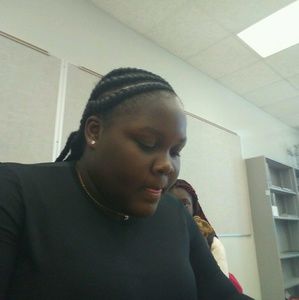 Meet your Posher, Mya