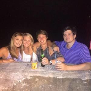 Meet your Posher, Tom