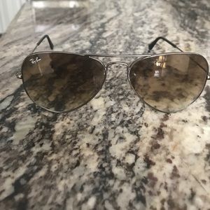 Authentic Rayban Gunmetal Gradient Aviators
