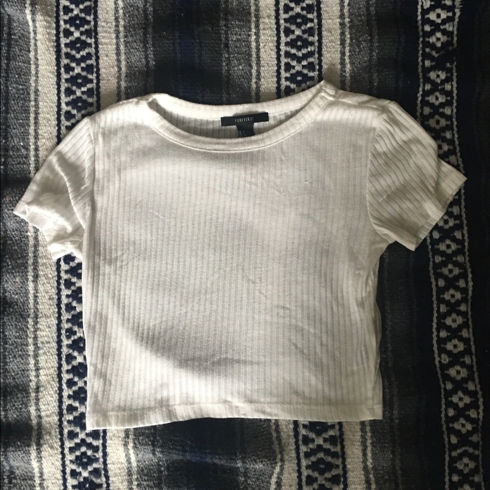 White textured crop top