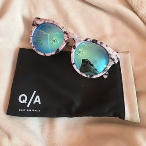 QUAY SUNGLASSES