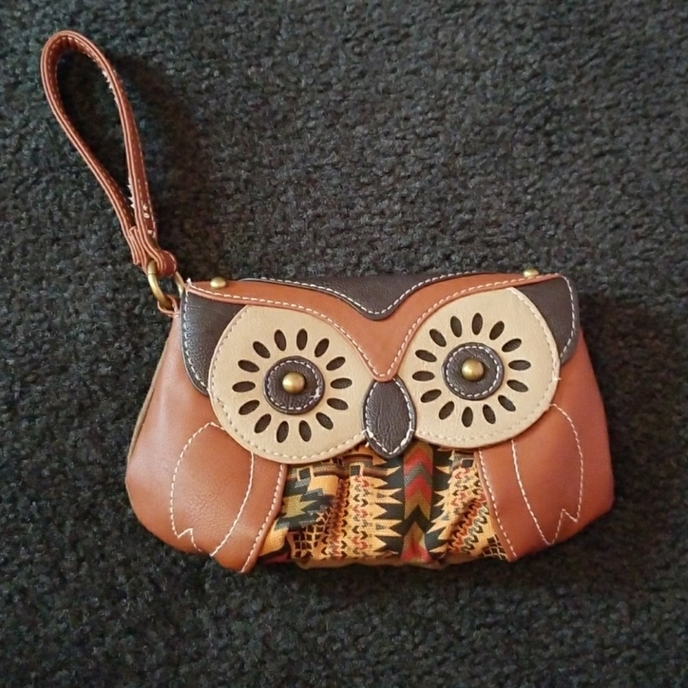 Vintage Owl Wristlet