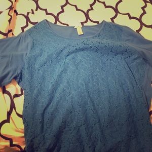 Blue Lace Top 3/4 Sleeves