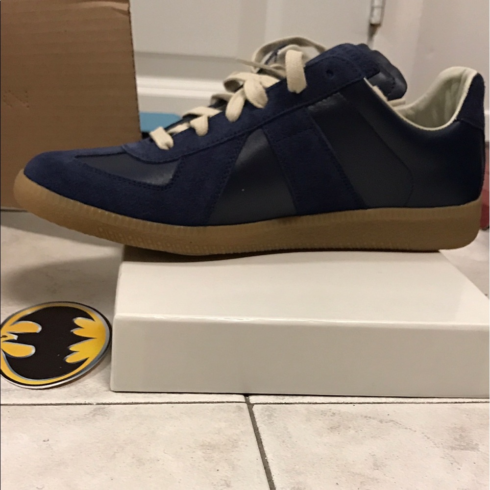 Brand new margielas in the color navy . Size US 7