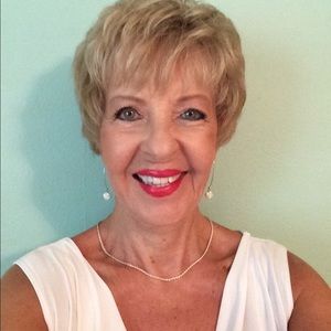 Meet your Posher, Faye