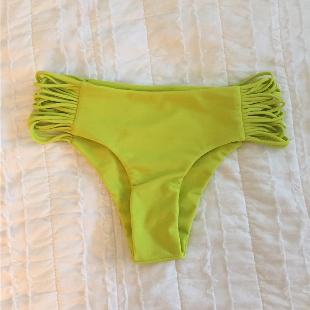 NWOT Mikoh bikini bottoms