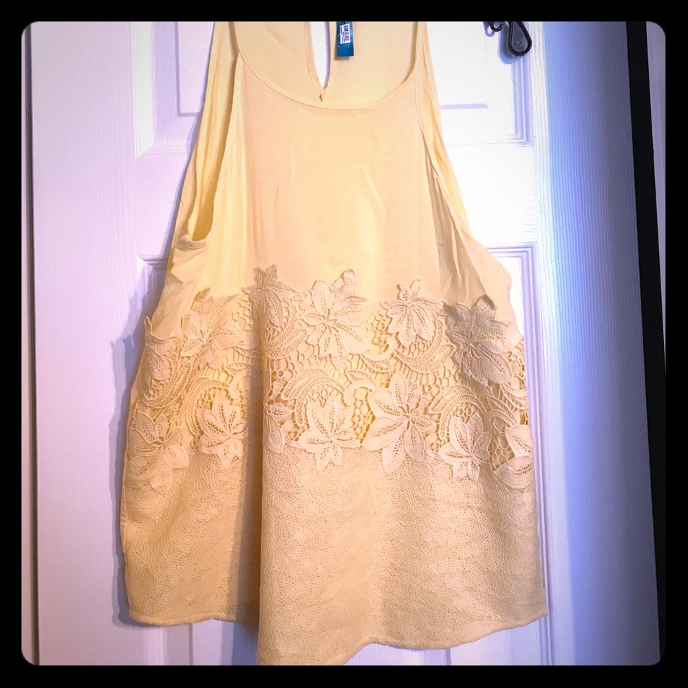 Yellow top!