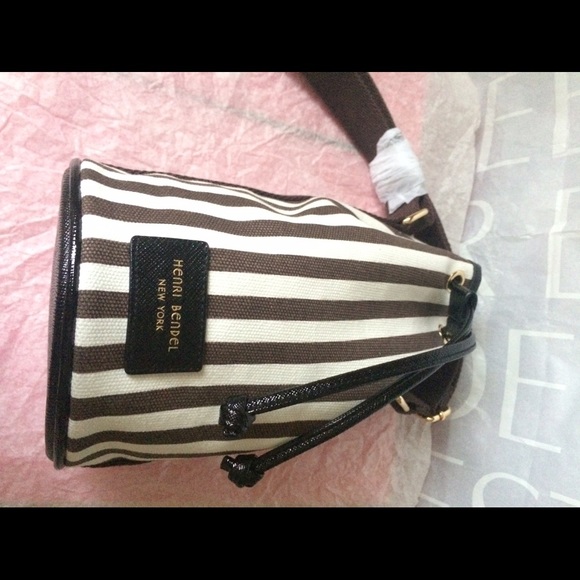 Last 1 🎀 New Henri Bendel STRIPE Bucket Wine Bag - Picture 2 of 3