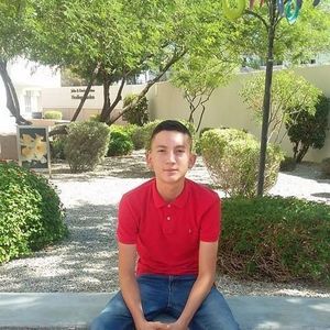 Meet your Posher, Julio