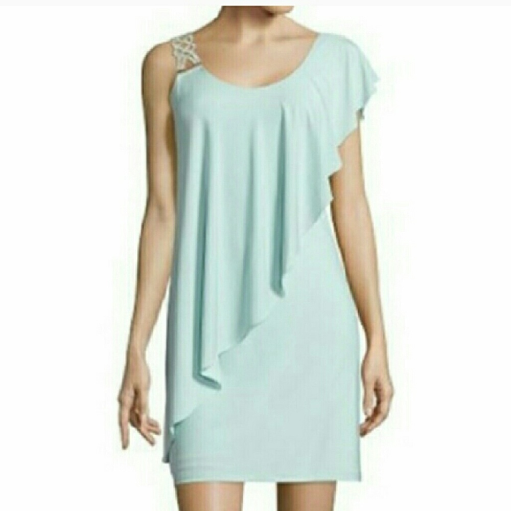 This 🔛🔝⬆⬆⬆⬆ 👗 selling in a deep purple.color