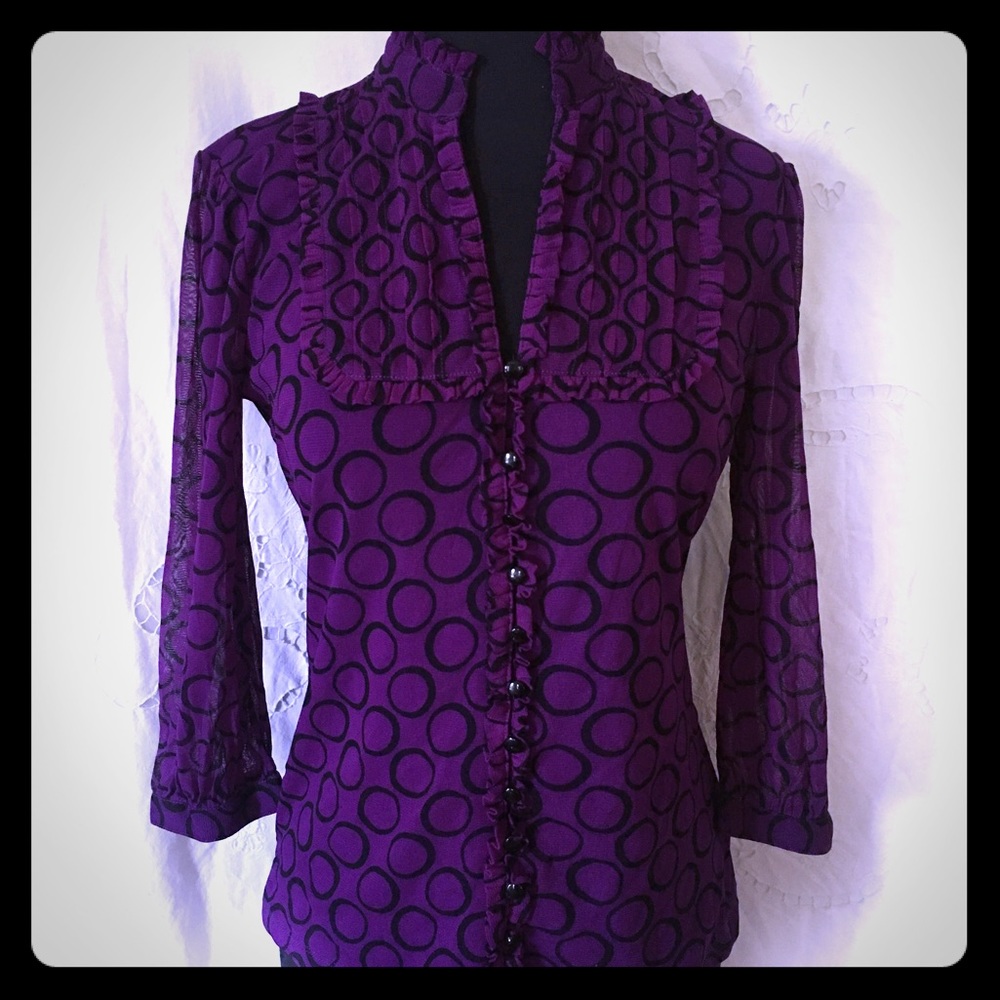 Classy and fun button up blouse