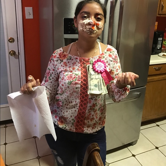 Meet your Posher, Isabel - Picture 1 of 1