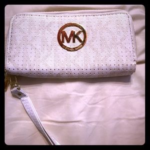 Michael Kors wallet