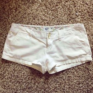 American Eagle White Chino Shorts size 4