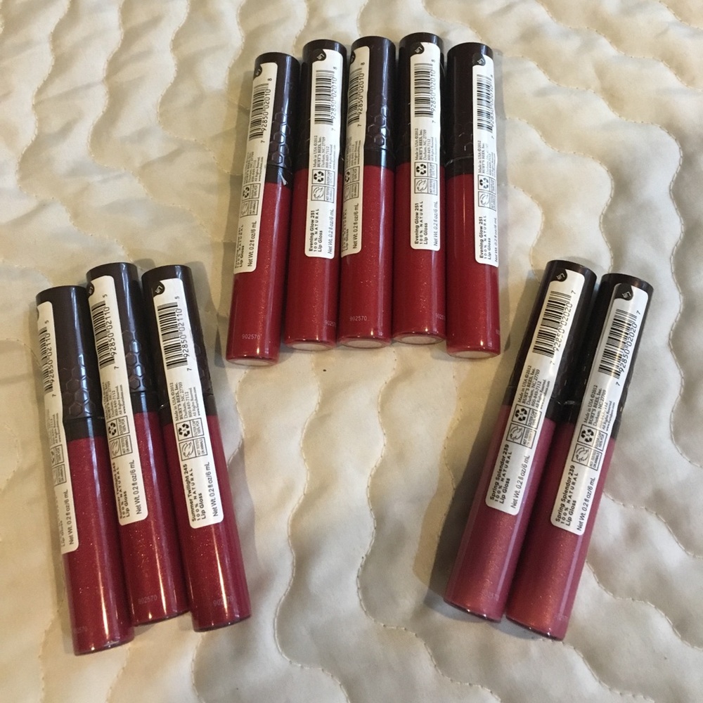 Burt's Bees Lip Gloss - Picture 4 of 4