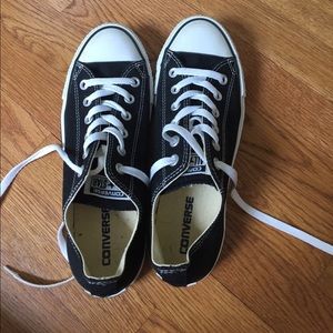 Black converse