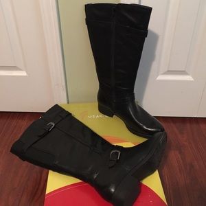 Wear.Ever knee boots