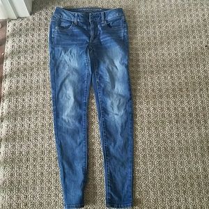 🚨CLOSET CLOSING 12/30🚨 American Eagle Jeans