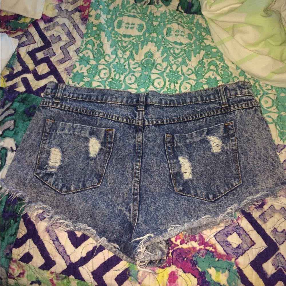 Jean Shorts Button Closure💙