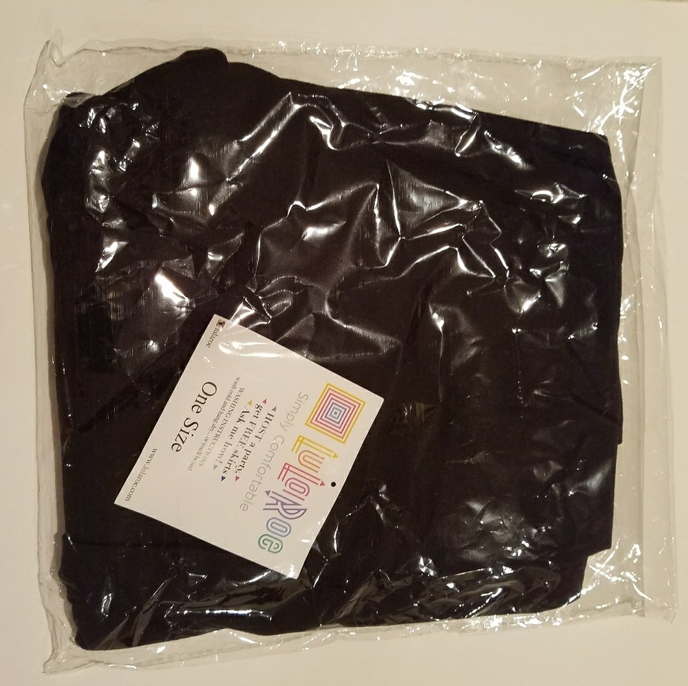 LuLaRoe Solid Black OS Leggings *UNICORN*