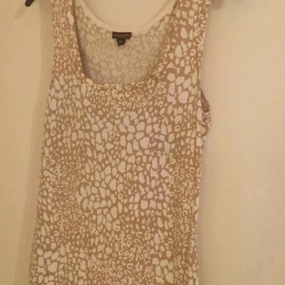 Dana Buchman tank top