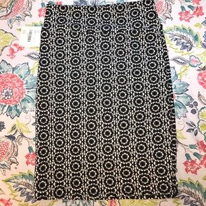 Large LuLaRoe Cassie Skirt