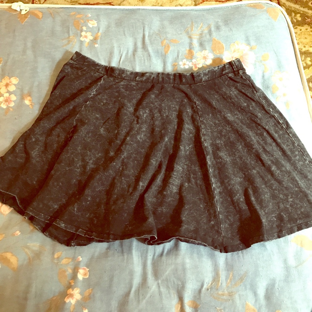 Charcoal mini skirt
