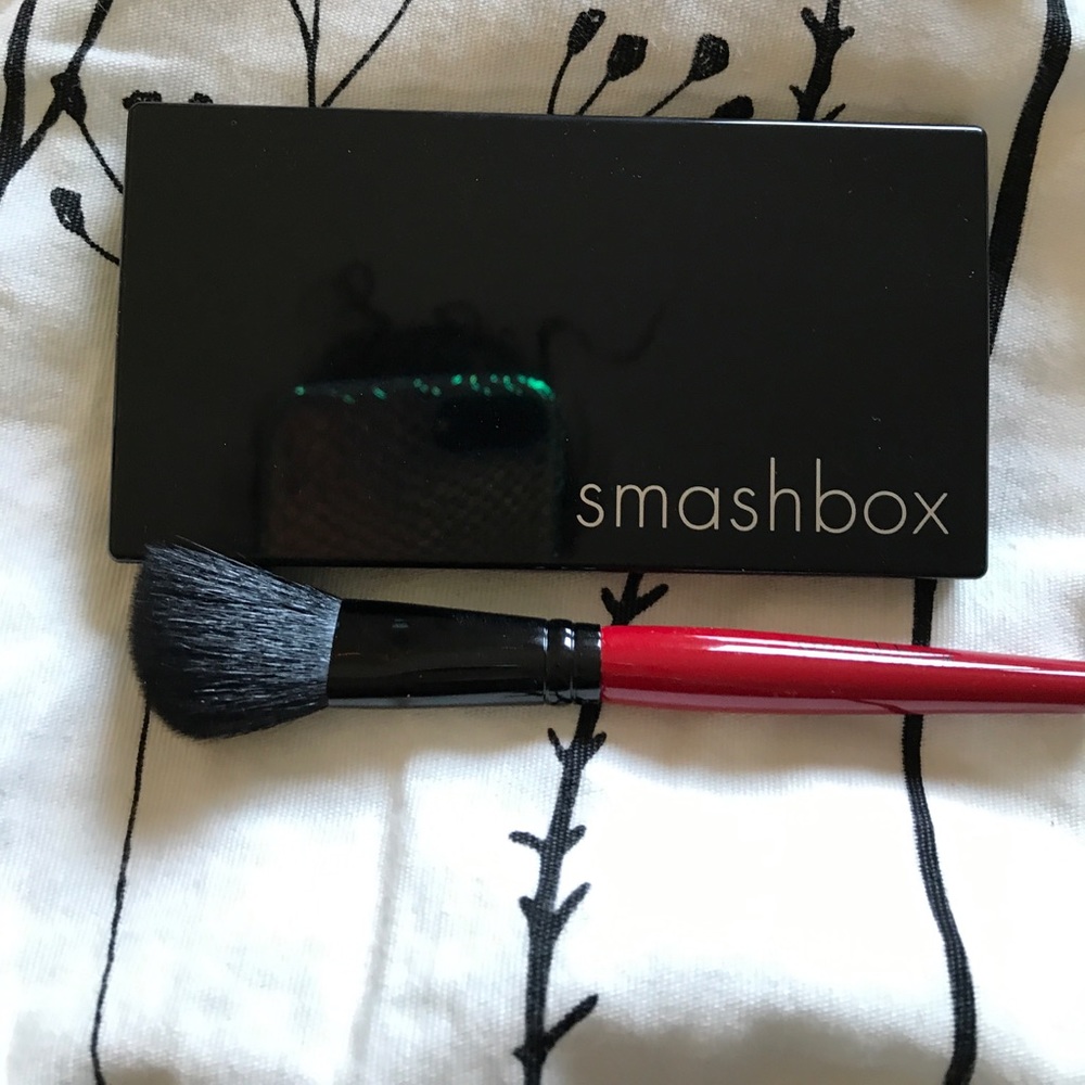 Smashbox contour
