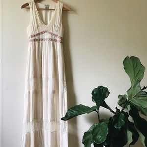 Flying Tomato ivory Maxi Dress