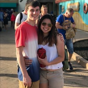 Meet your Posher, Derek