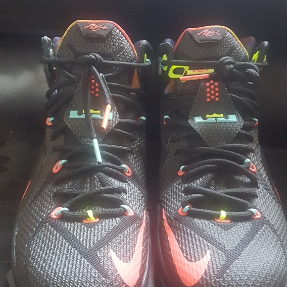 Jordans Lebrons Nikes - Picture 2 of 7