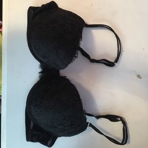 Victoria's Secret Very Sexy 36 C. Black lace