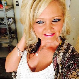 Meet your Posher, Candyce