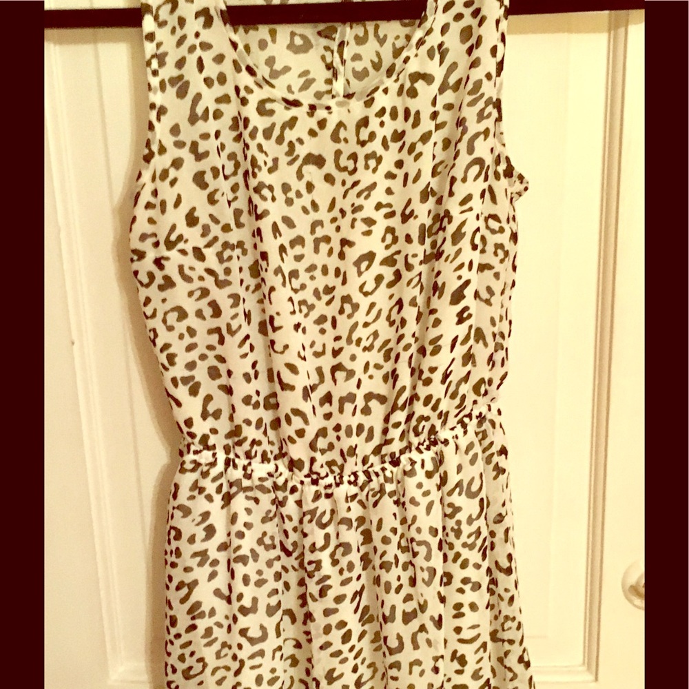 Dividend Leopard Print Dress w/ open back cutout