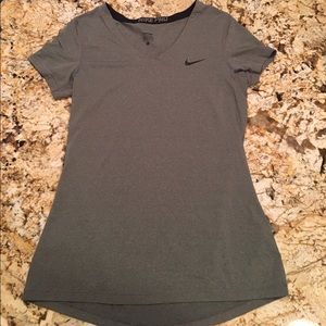 NikePro Women's size L fitted gray athletic top
