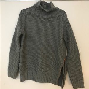 Lululemon sweater