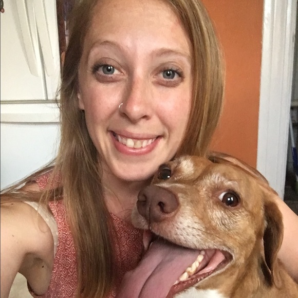 Meet your Posher, Kimberly - Picture 1 of 1