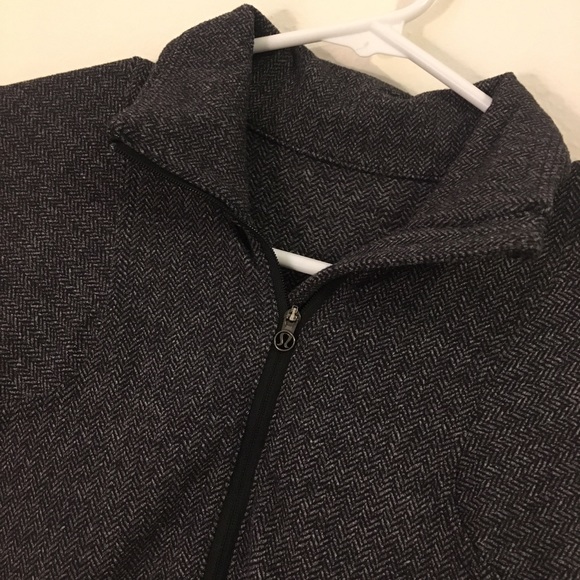 LULULEMON quarterzip top *like new* - Picture 3 of 5