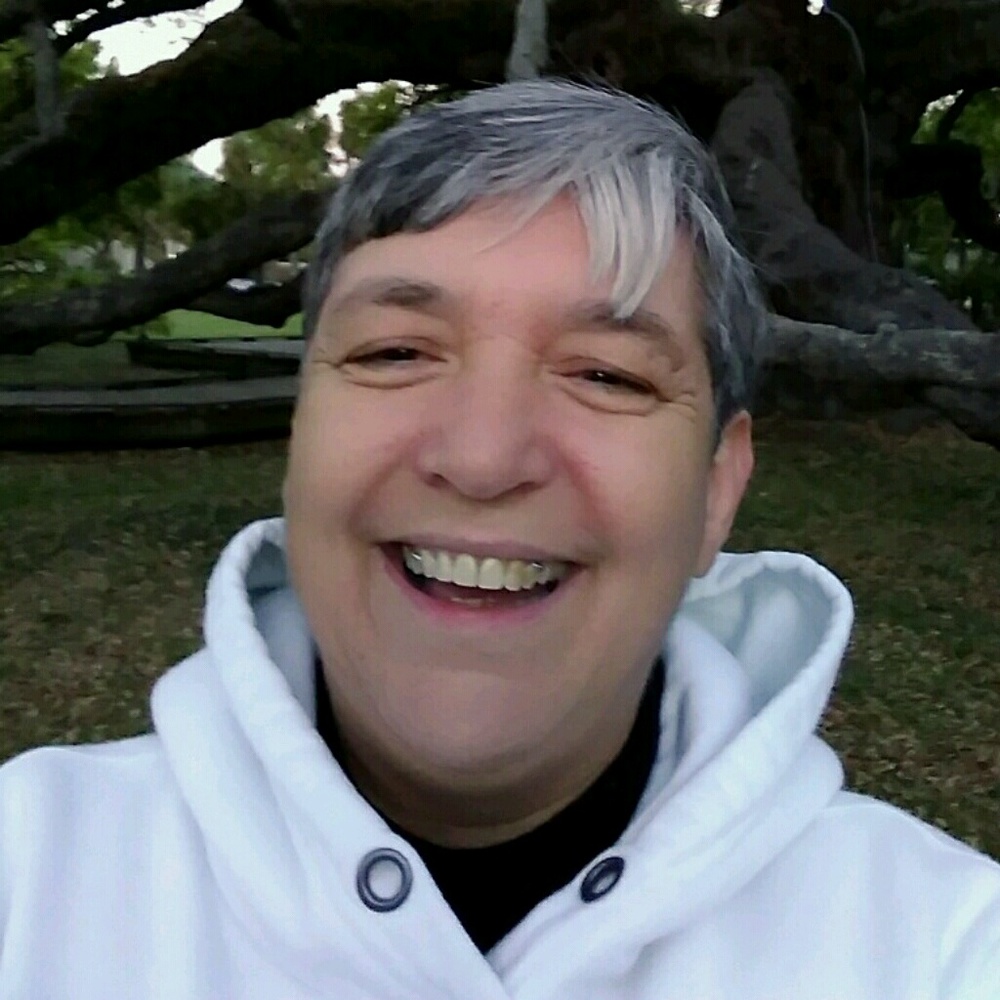 Meet your Posher, Denise