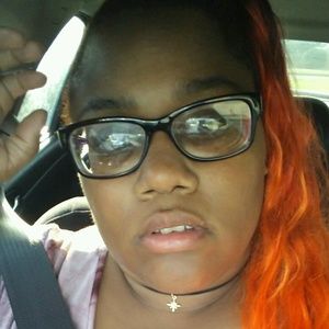 Meet your Posher, Chare