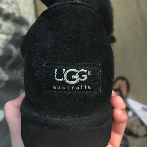 Uggs - Picture 2 of 2