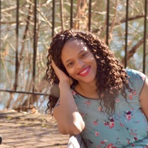 Meet your Posher, Jessica - Picture 1 of 1